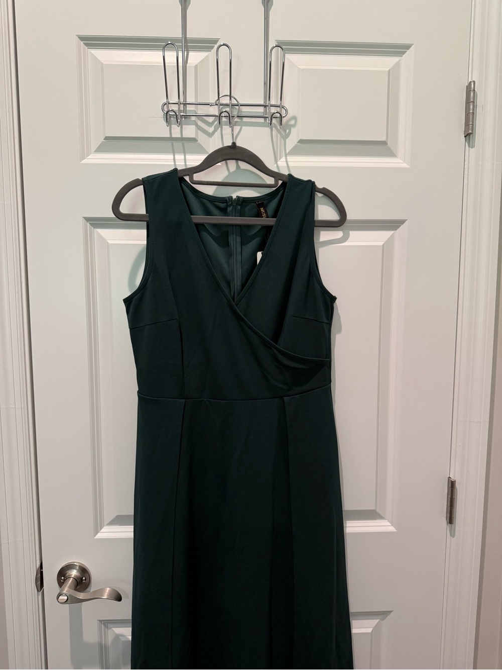 Sleeveless Emerald V-Neck Maxi Dress NWT - Picture 2 of 11